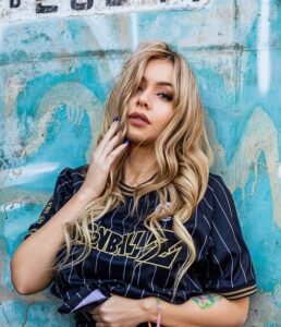 Amy Thunderbolt Bio