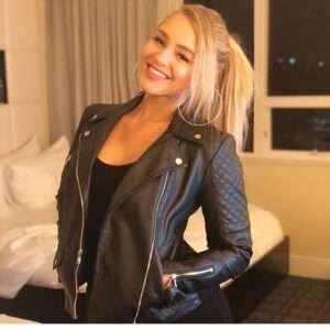 Courtney Tailor Bio